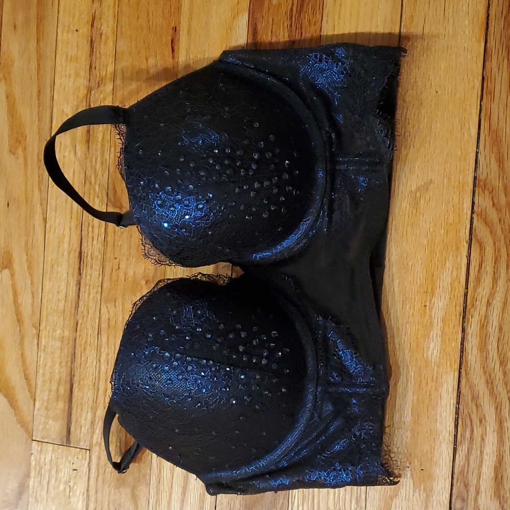 Stunning limited edition VS bra